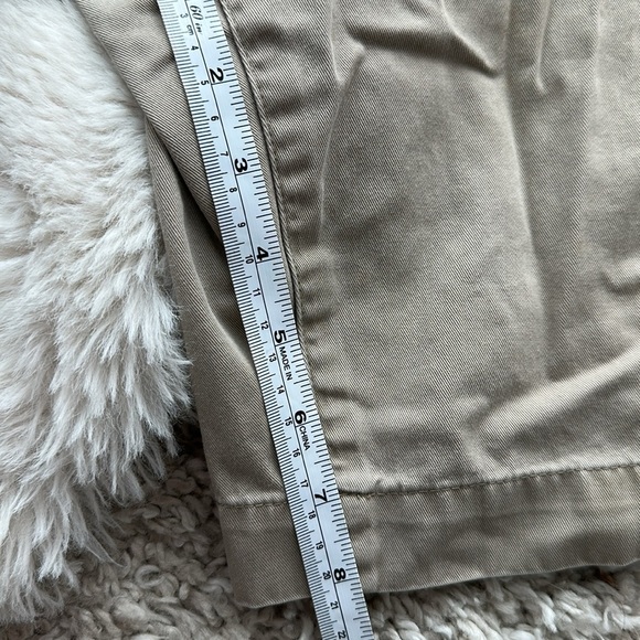 Banana Republic Men's Casual Shorts - khaki and chocolate size 34 classic fit - Picture 5 of 8